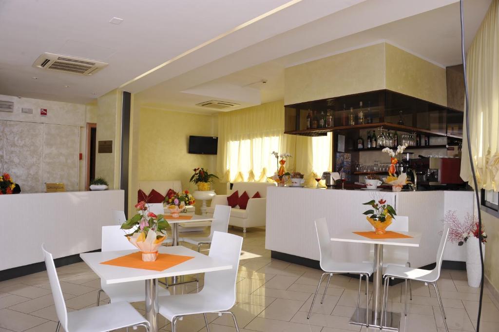 Hotel Fantasy Rimini Eksteriør billede