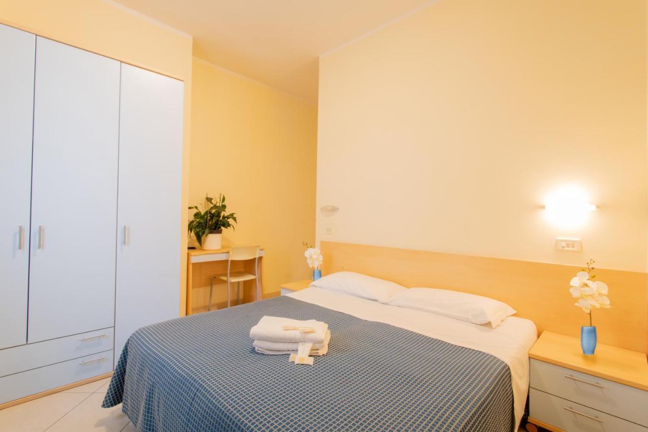 Hotel Fantasy Rimini Eksteriør billede